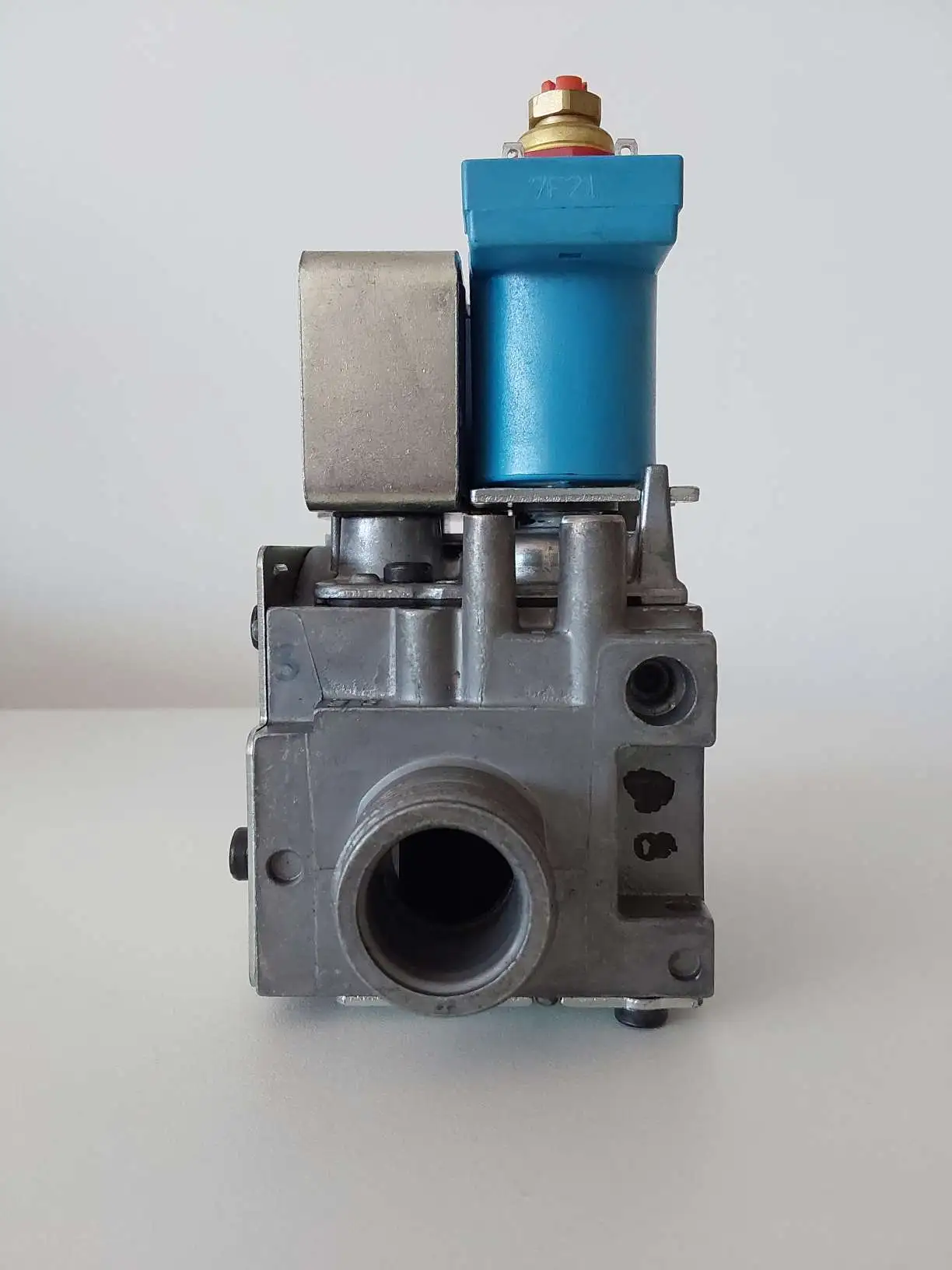 1559 4 bloc gaz elm leblanc 87470037000 pour chaudiere gaz 1753868715